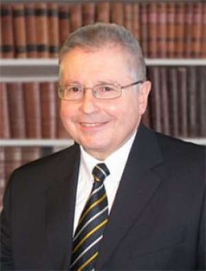 Alman Hukukunda Avukat ve Bavyera Eyalet Sosyal Mahkemesi Emekli Başkan Hakimi ANTON RUBENBAUER